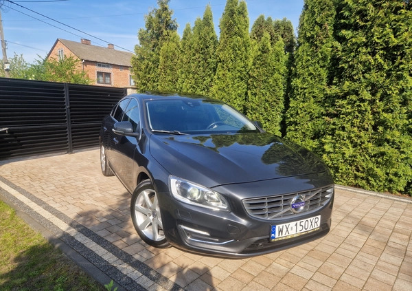 Volvo S60 cena 49900 przebieg: 200000, rok produkcji 2016 z Jędrzejów małe 704